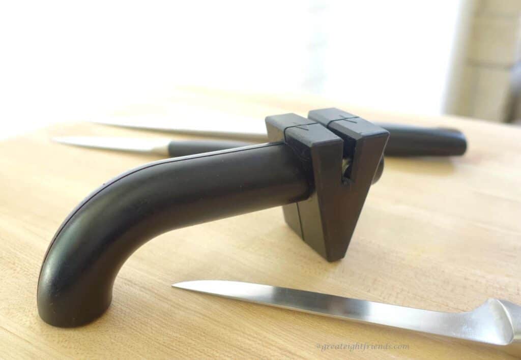 Manual knife sharpener.