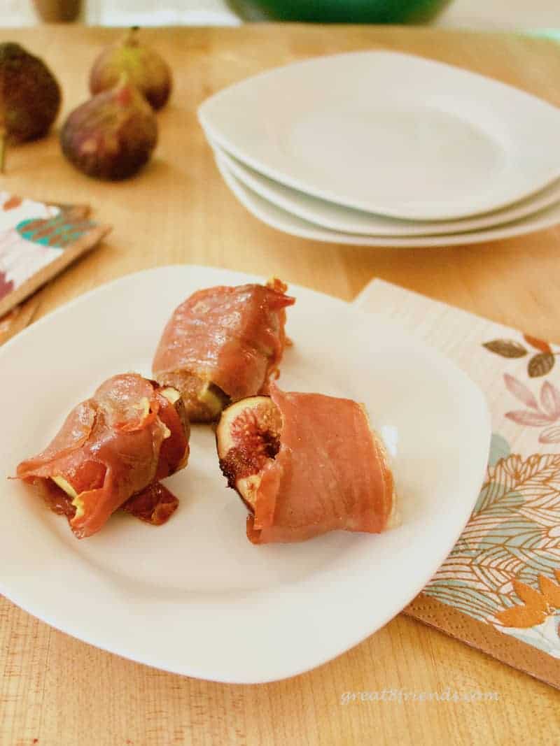Fresh figs are an unmatchable fruit. Make this easy Figs with Prosciutto appetizer and take that sweet fruit to another level.