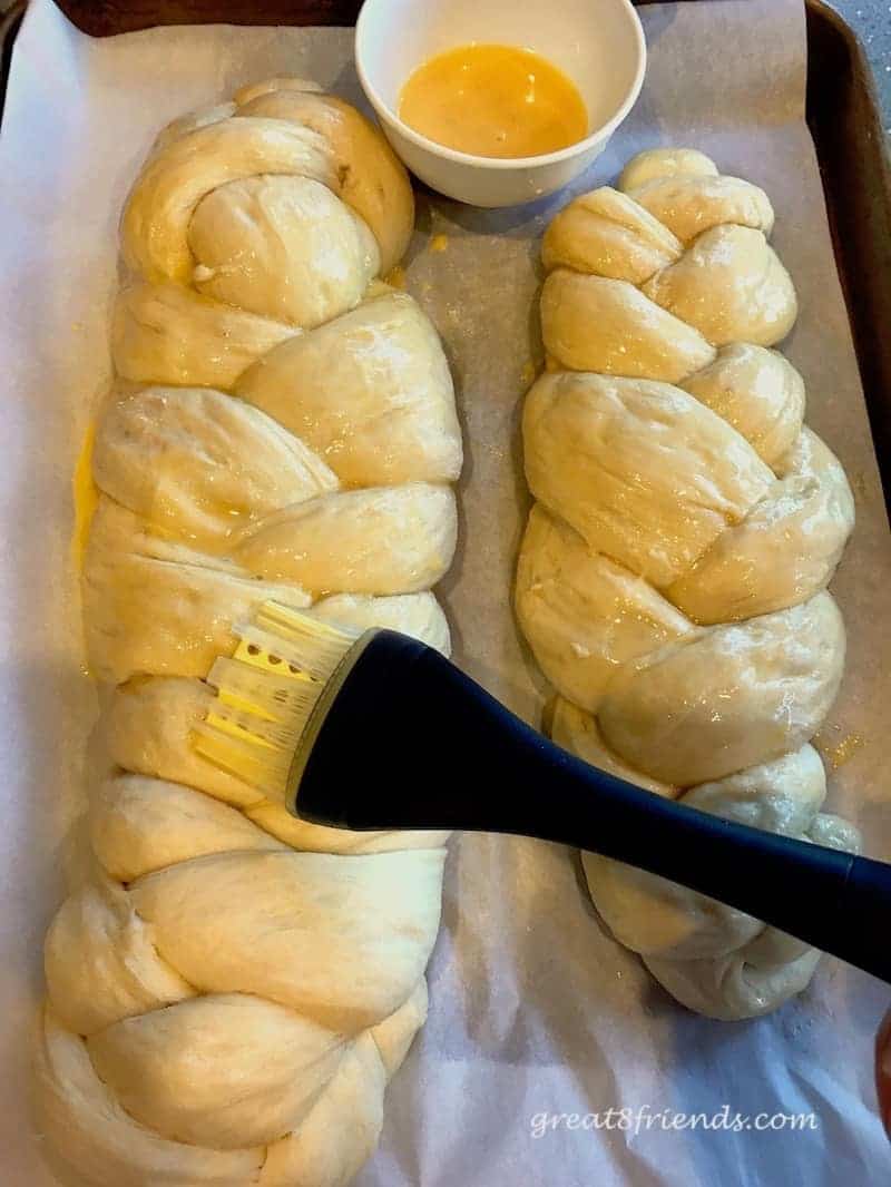 To give the challah an extra shiny look, an egg glaze will do the trick.