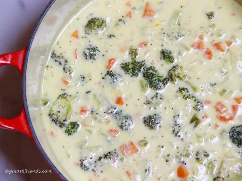 Creamy Cheesy Broccoli Soup