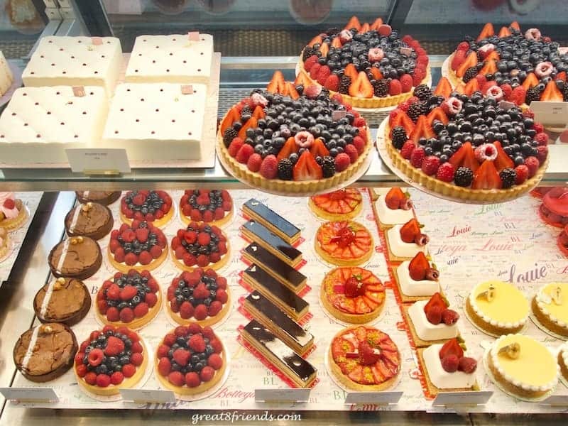 Bottega Louie