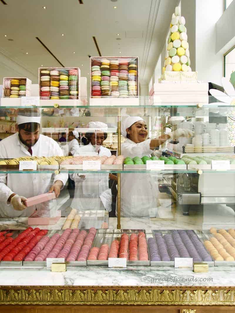 Bottega Louie