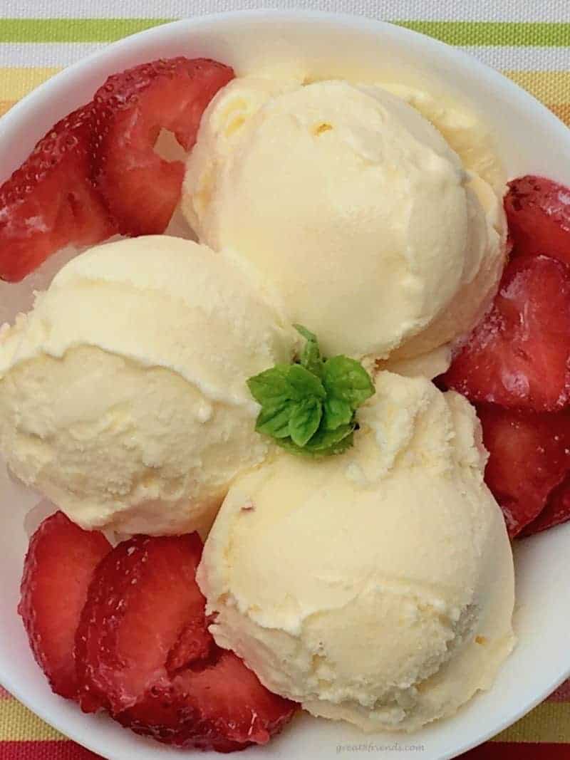 Easy homemade vanilla ice cream recipe - Easy Vanilla Ice Cream Recipe