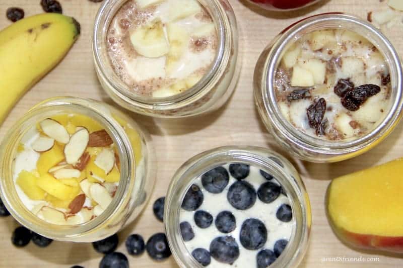 Breakfast Overnight Oats can be served with many different additions like bananas, almonds, mangos, and blueberries.