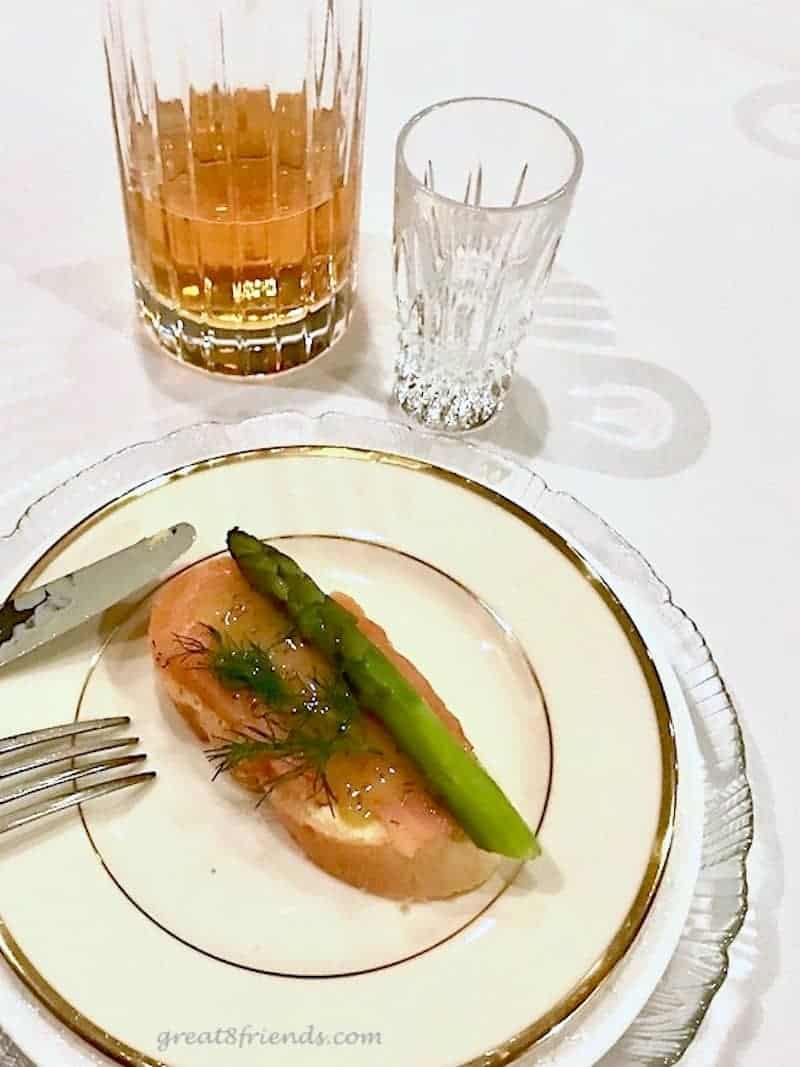 A plate of smoked salmon smorrebrod.