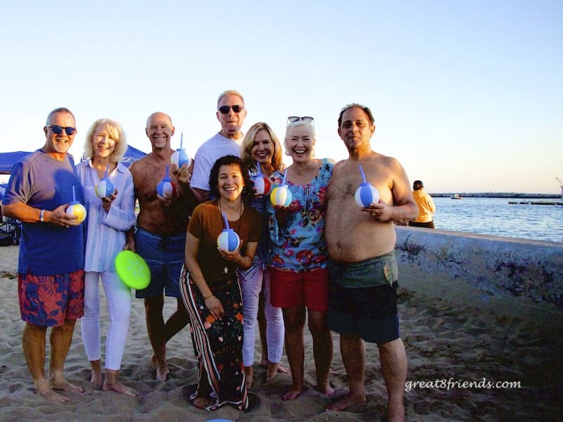 Great 8 Friends, all 8 at the beach.