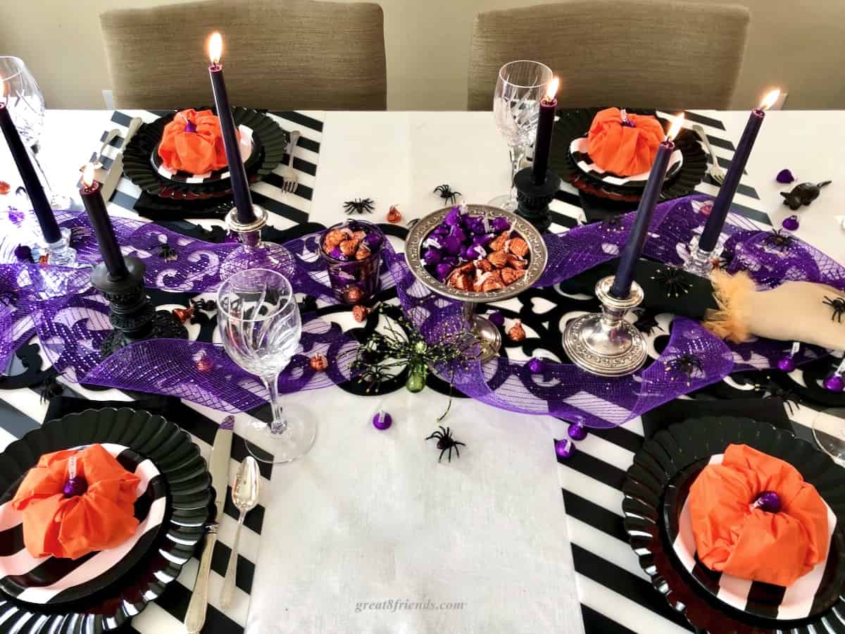 Halloween Table.